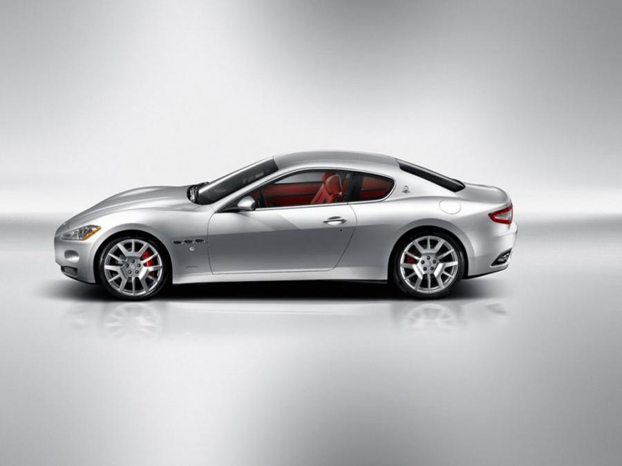  Maserati GranTurismo 2007 года  (фото 2 из 240)
